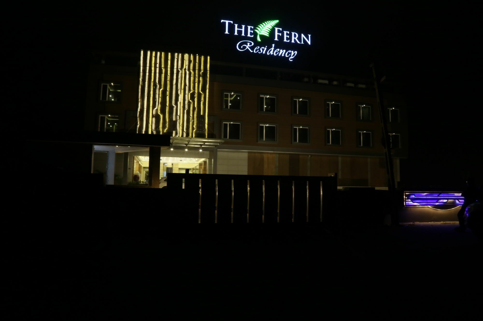The Fern Residency Mundra Hotel Eksteriør billede